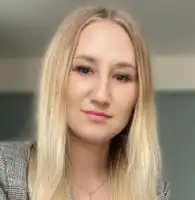 Попова Елена